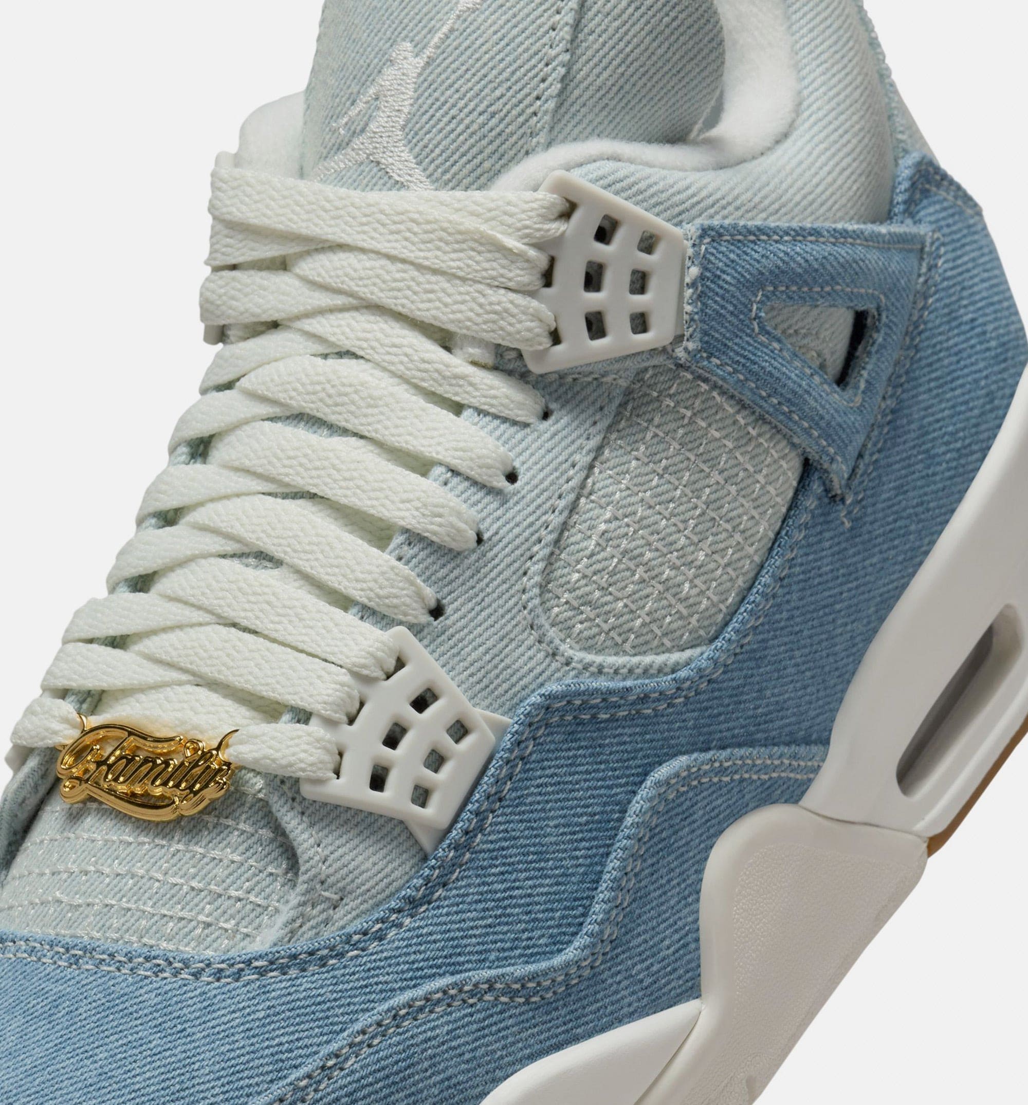 Air Jordan 4 Retro Worn Blue Womens Lifestyle Shoe - Sail/Sail Gum/Light Brown/Worn Blue